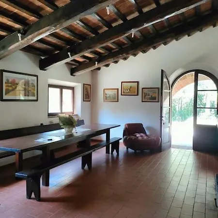 Apartmán Rustico In Un Parco Di Lecci *