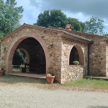 Rustico In Un Parco Di Lecci *